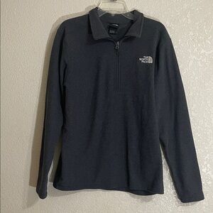 The North Face Men’s Gray Fleece Pullover